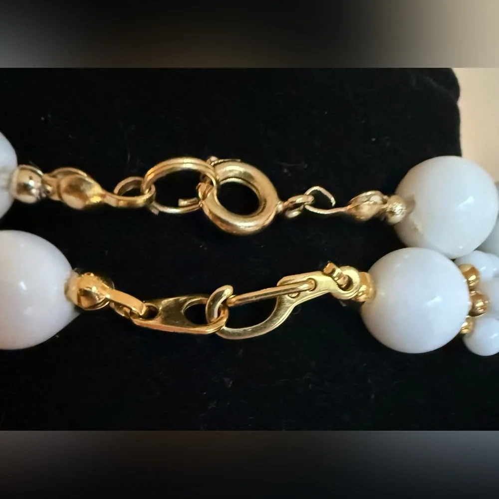 2 piece: White Beaded Vintage Necklace gold spacer beads & multistrand seed bead - Picture 6 of 9
